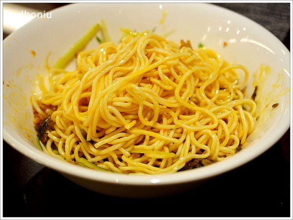 【食】【桃園】沁園春 私房麵 老菜館.精燉熬煮的清爽湯頭 【食】【桃園】沁園春 私房麵 老菜館.精燉熬煮的清爽湯頭