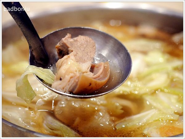 【食】【桃園】來來正港現宰羊肉爐.羊肉現場新鮮現宰,生意好得強強滾! 【食】【桃園】來來正港現宰羊肉爐.羊肉現場新鮮現宰,生意好得強強滾!