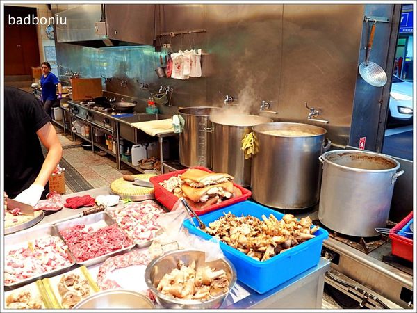 【食】【桃園】來來正港現宰羊肉爐.羊肉現場新鮮現宰,生意好得強強滾! 【食】【桃園】來來正港現宰羊肉爐.羊肉現場新鮮現宰,生意好得強強滾!