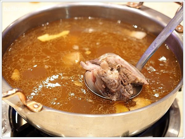 【食】【桃園】來來正港現宰羊肉爐.羊肉現場新鮮現宰,生意好得強強滾! 【食】【桃園】來來正港現宰羊肉爐.羊肉現場新鮮現宰,生意好得強強滾!