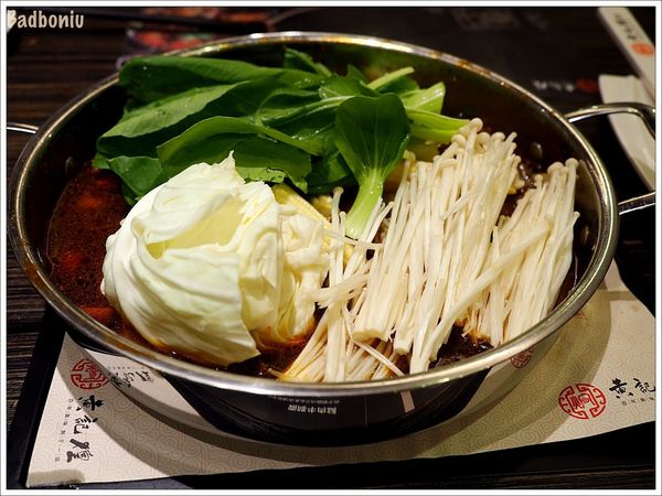 【食】【台北】黃記煌三汁燜鍋 台灣一號店- 不加一滴水的北京十大火鍋,打開這鍋就不燜了! 【食】【台北】黃記煌三汁燜鍋 台灣一號店- 不加一滴水的北京十大火鍋,打開這鍋就不燜了!