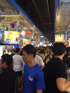 夜市比擬百貨美食街等級 興仁夜市引爆桃園商機