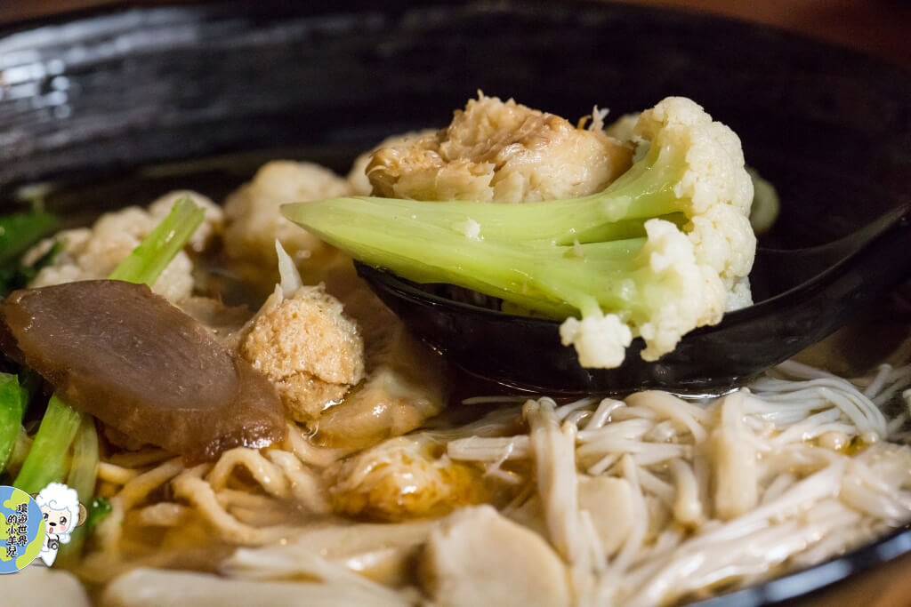 【新竹♥】蔬覓蔬食湯滷味(提著蔬菜籃選菜,結合創新與美味的素食餐。) 【新竹♥】蔬覓蔬食湯滷味(提著蔬菜籃選菜,結合創新與美味的素食餐。)