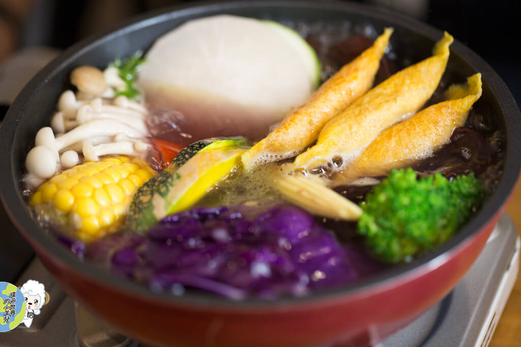 【新竹♥】腰果花砧板原食料理(彩虹菜盤、新鮮食材豐富視覺饗宴!) 【新竹♥】腰果花砧板原食料理(彩虹菜盤、新鮮食材豐富視覺饗宴!)