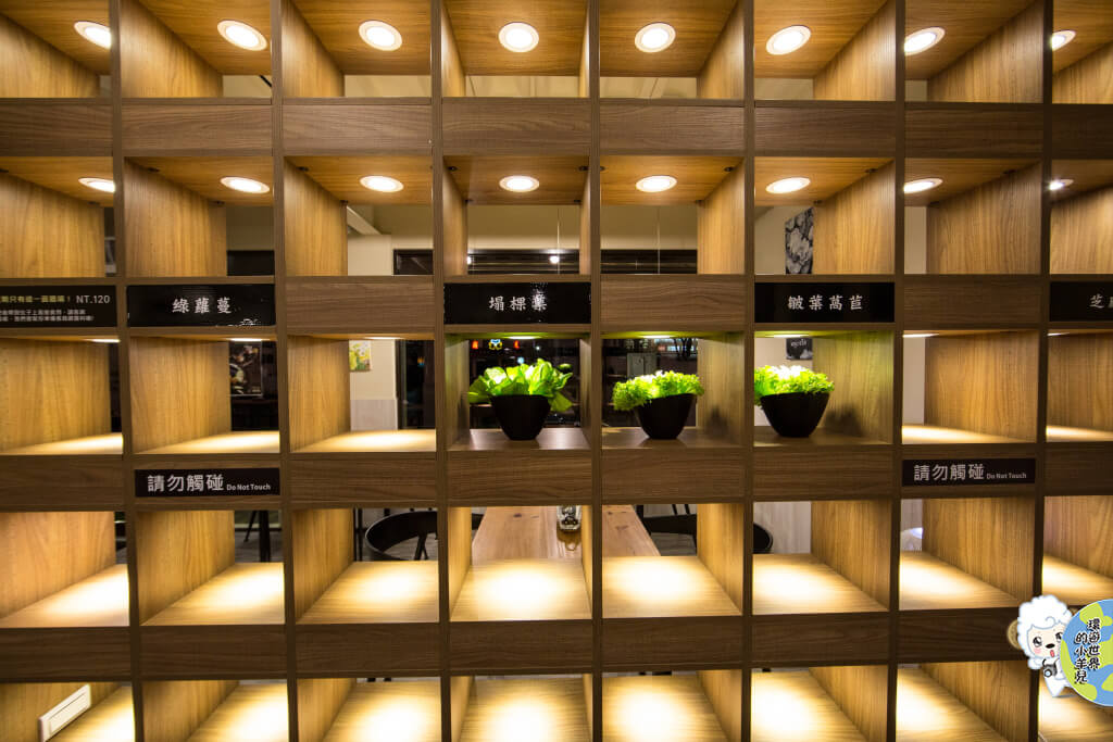 【新竹♥】腰果花砧板原食料理(彩虹菜盤、新鮮食材豐富視覺饗宴!) 【新竹♥】腰果花砧板原食料理(彩虹菜盤、新鮮食材豐富視覺饗宴!)