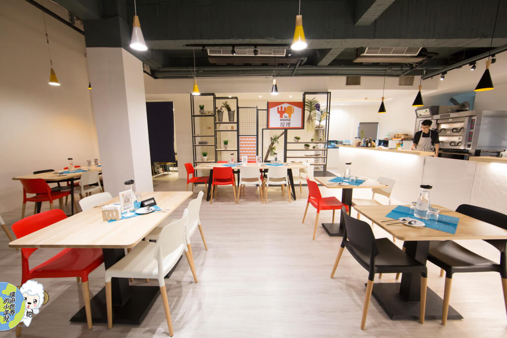 【台中♥】屋裡 In House 義式餐廳(南義料理的美味,寬敞明亮的用餐環境。) 【台中♥】屋裡 In House 義式餐廳(南義料理的美味,寬敞明亮的用餐環境。)