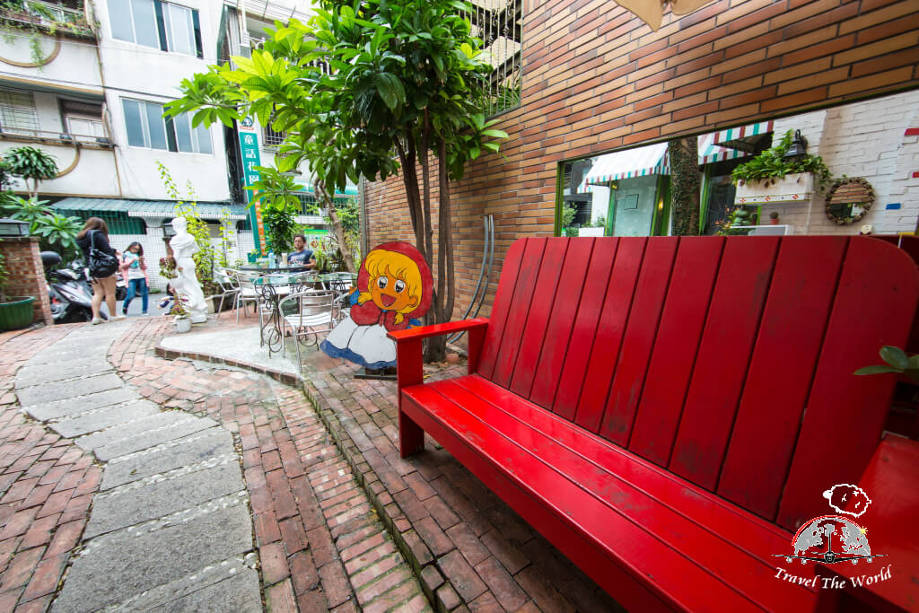 【高雄♥花園店】童話花園｜冬季限定的熱戀草莓甜心蜜糖吐司Ｘ約會Ｘ必點！
