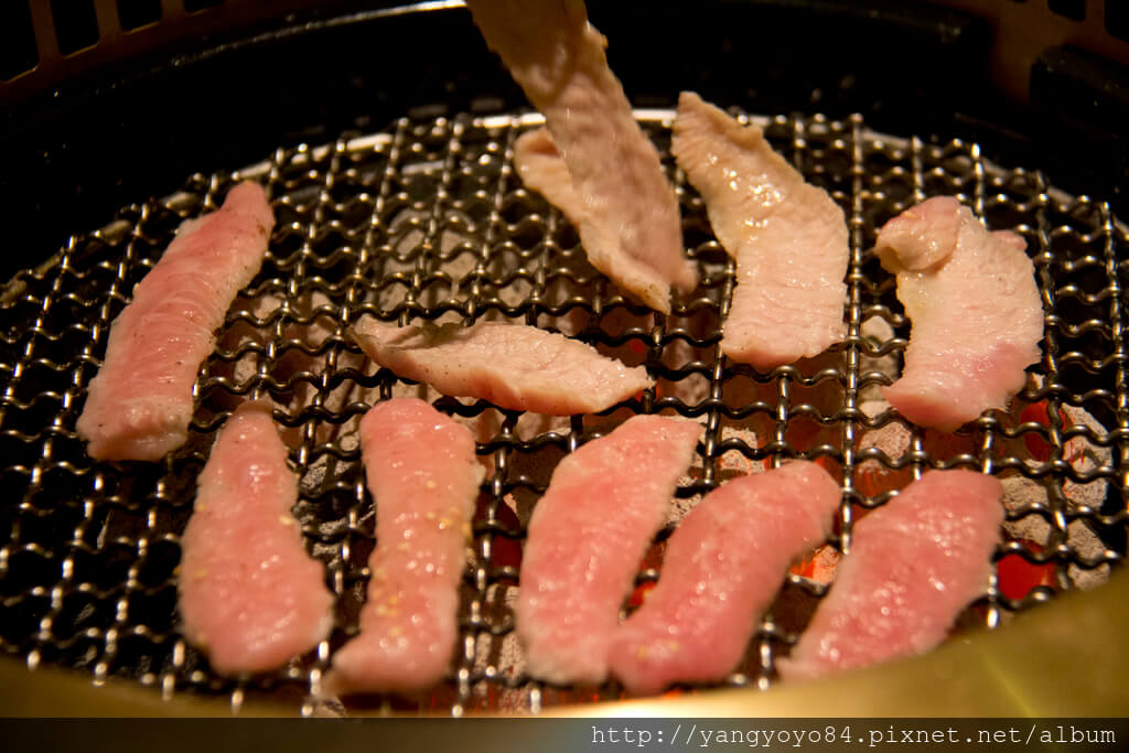 『高雄♥』湖同燒肉八號店♕好吃的精緻日式燒肉 『高雄♥』湖同燒肉八號店♕好吃的精緻日式燒肉