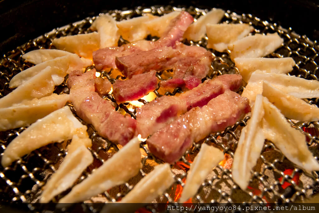 『高雄♥』湖同燒肉八號店♕好吃的精緻日式燒肉 『高雄♥』湖同燒肉八號店♕好吃的精緻日式燒肉