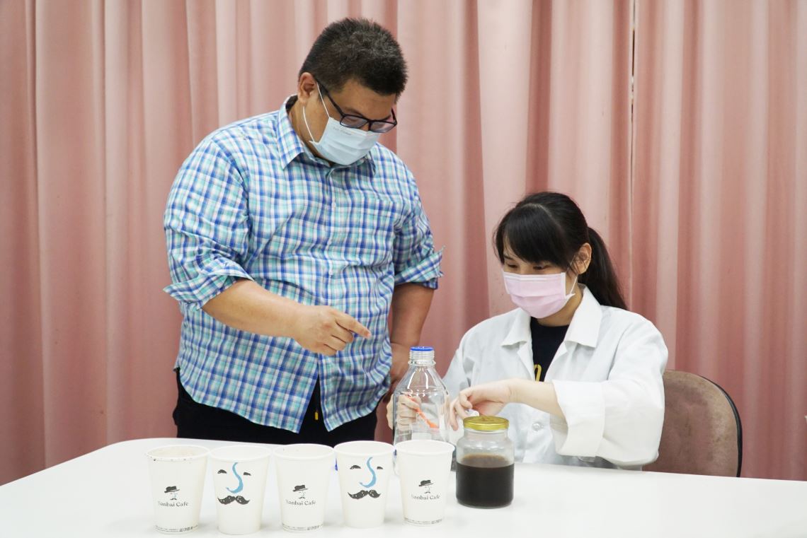 大葉大學藥保系與速咖科技產學合作  開發機能飲品-Sanbuy達人咖啡