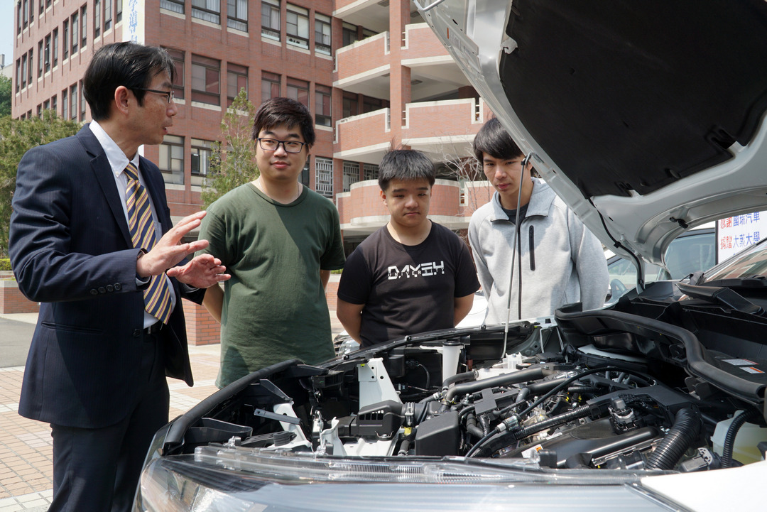 國瑞汽車捐贈教學用車給大葉大學  助機械系學子結合理論與實務-大葉大學