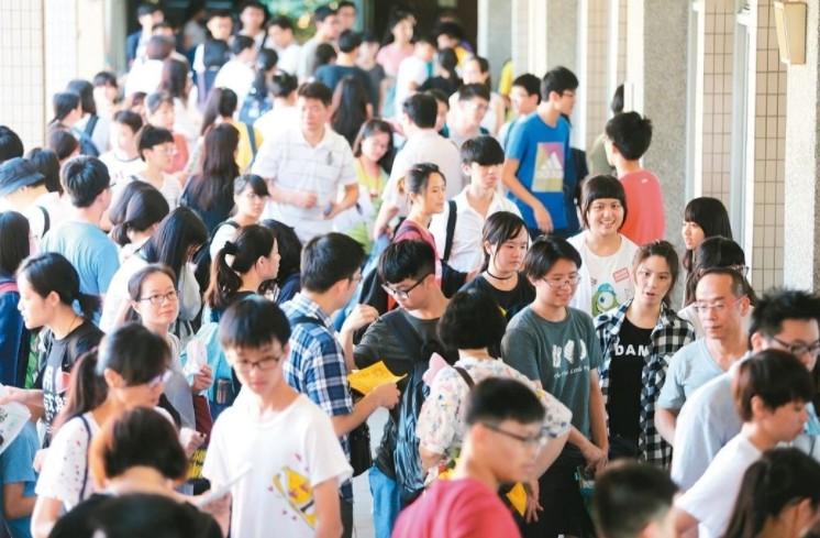 未來趨勢!指考分發二類組前10志願 電資科系占7名-志願選填 未來趨勢!指考分發二類組前10志願 電資科系占7名-志願選填