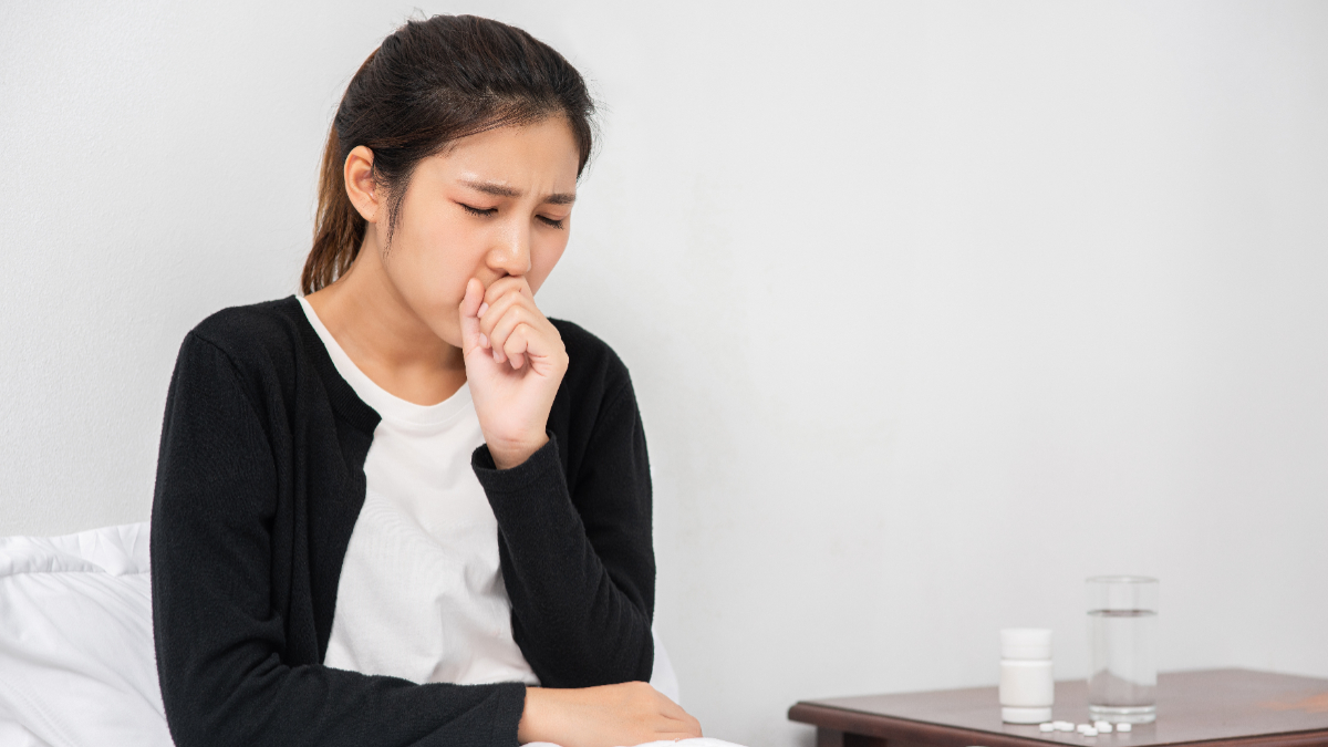 勞工上班咳嗽發燒卻堅持不篩檢，雇主該怎麼辦？