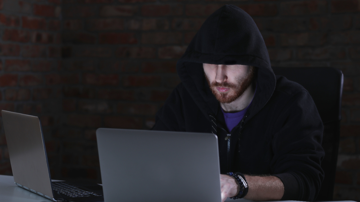 公司監控員工電腦使用情形，是否構成侵犯隱私？