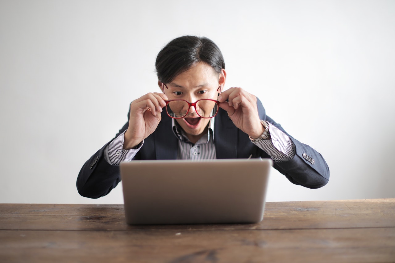 發現員工洩漏名單給對手？雇主可先確認這2東西保障自己監看員工電子郵件不違法！-HR