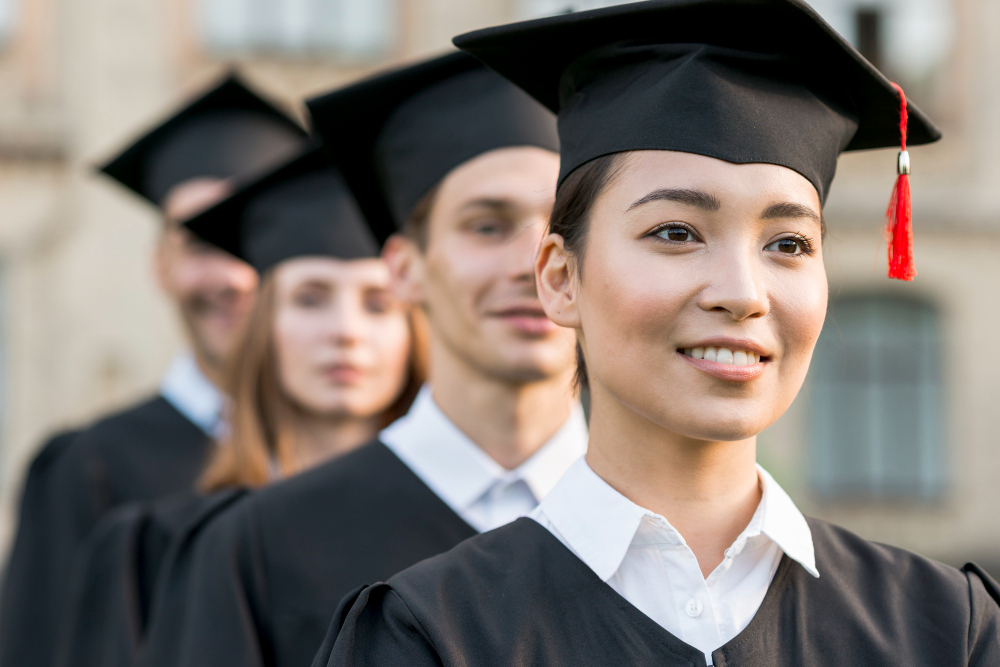 畢業五年後   收入最高和最低的16個大學科系-大學科系