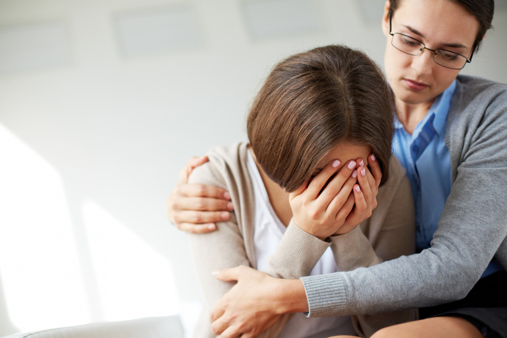 若勞工「同父異母」的「兄弟姐妹」死亡，雇主是否應該給予喪假？-HR