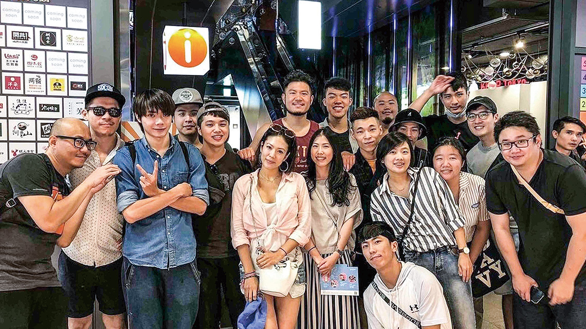 【蝦老爹美食海鮮】手抓海鮮＋冰鎮啤酒 不亦快哉【幸福企業大賞｜品牌故事類｜第二期】-幸福企業報導