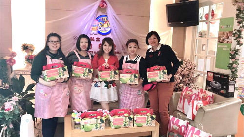 有外出情緒假 佳南幼兒園情人節送玫瑰花、巧克力-休假福利