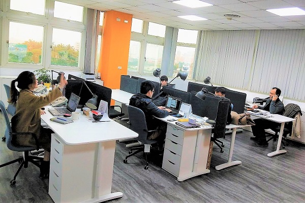 日威科技人性化管理　彈性上下班、第一年即10日特休-日威科技股份有限公司