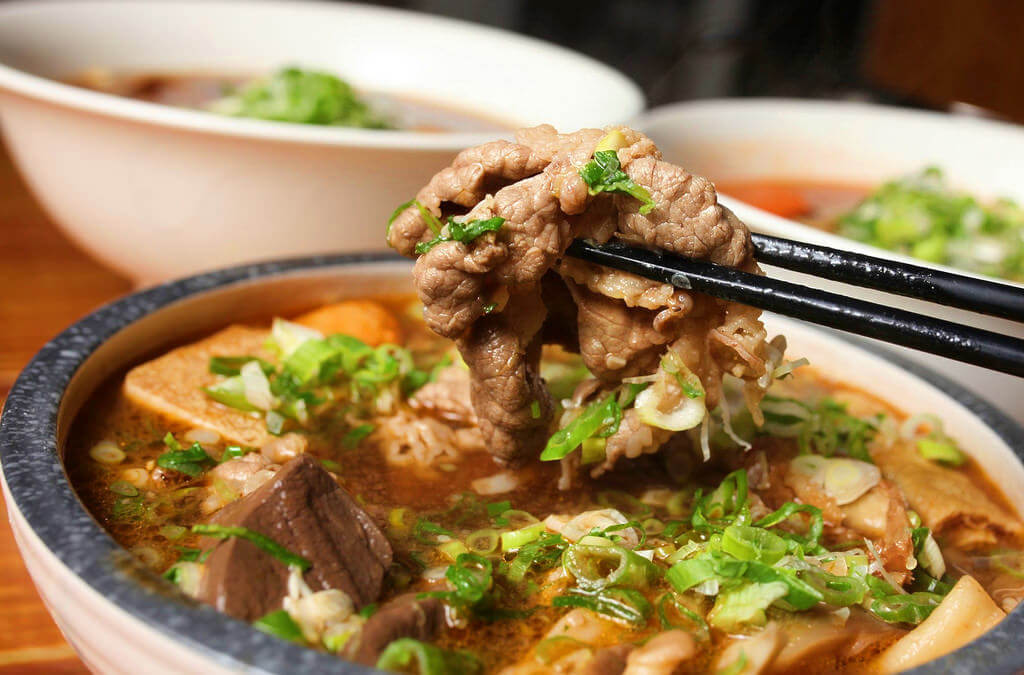 【高雄】前王品資深主廚的牛肉麵．幸福麵屋．桑尼瘦不了