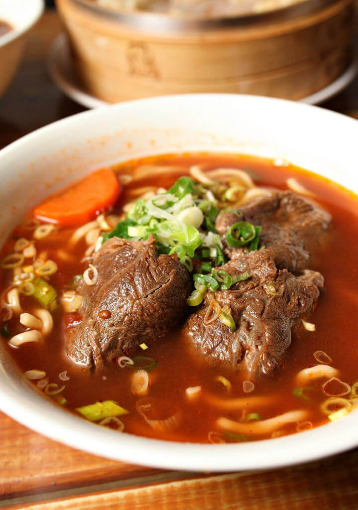 【高雄】前王品資深主廚的牛肉麵．幸福麵屋．桑尼瘦不了
