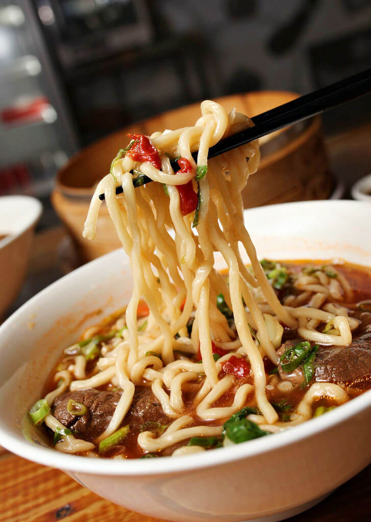 【高雄】前王品資深主廚的牛肉麵．幸福麵屋．桑尼瘦不了