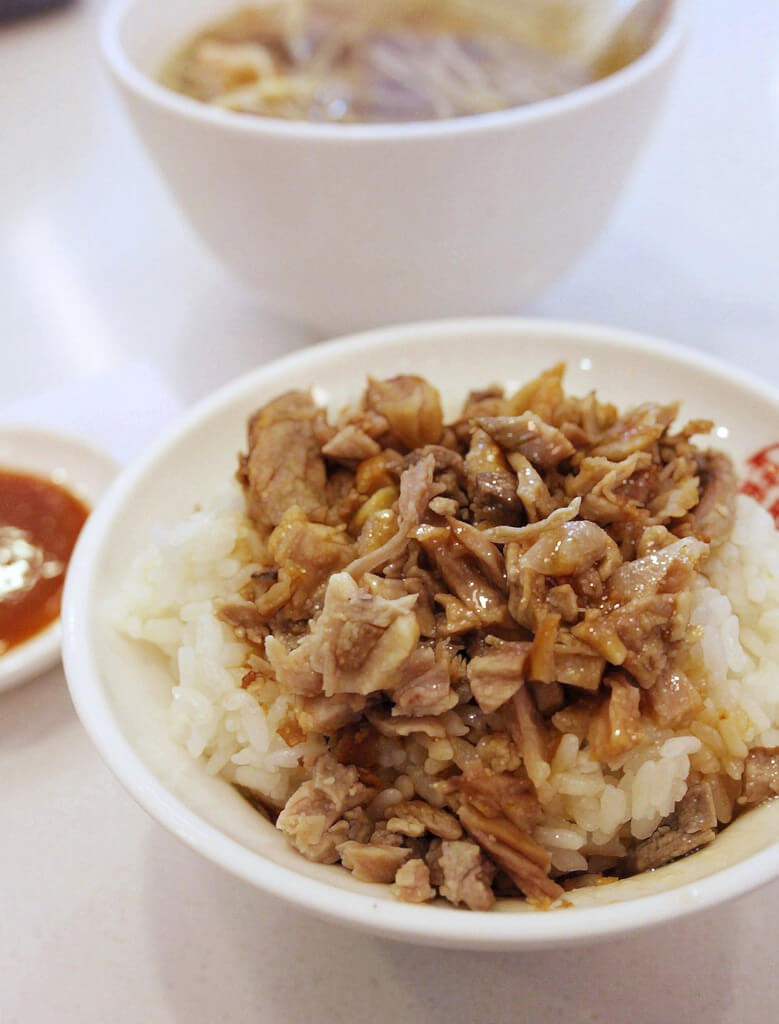 【高雄】吃鴨肉飯喝氣泡水│聰明鴨肉店．桑尼瘦不了x短評