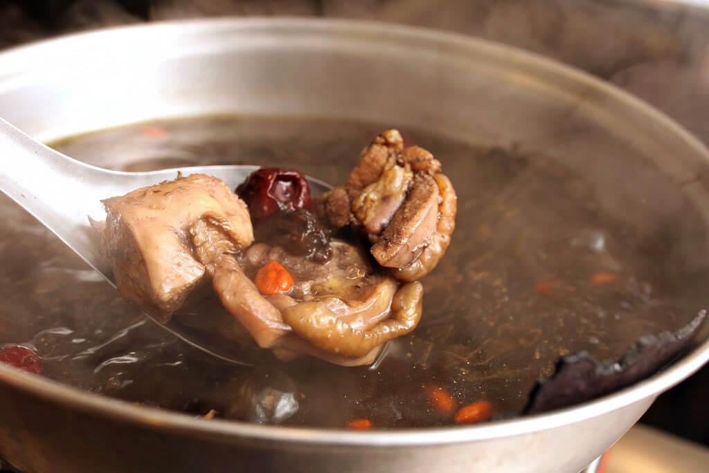 【高雄】大啖活水蝦│鮮鱻味活蝦料理專賣店．桑尼瘦不了x短評