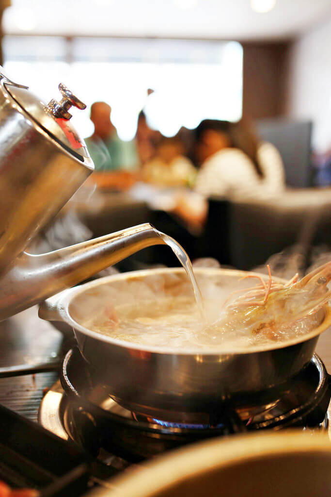 【高雄】超划算吃肉鍋物店│五鮮級平價鍋物．桑尼瘦不了x短評