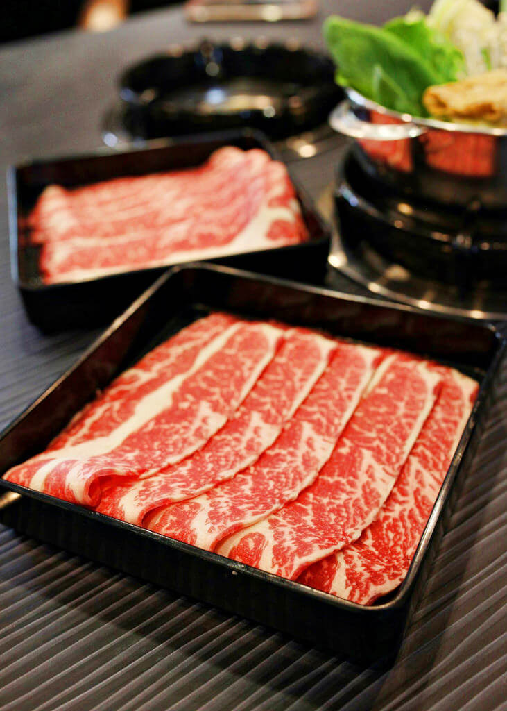 【高雄】超划算吃肉鍋物店│五鮮級平價鍋物．桑尼瘦不了x短評