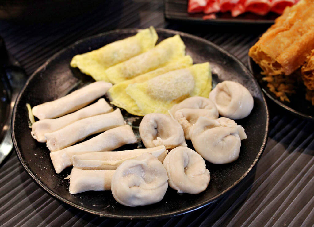 【高雄】超划算吃肉鍋物店│五鮮級平價鍋物．桑尼瘦不了x短評