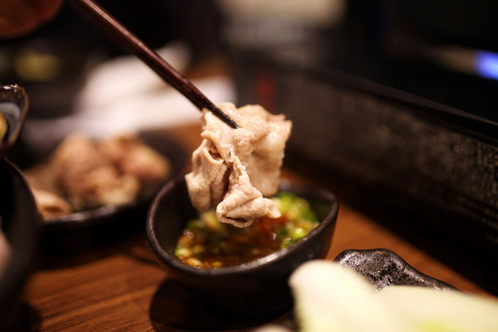 【高雄】貓頭鷹鍋物│森林系金華火腿上湯火鍋．桑尼瘦不了