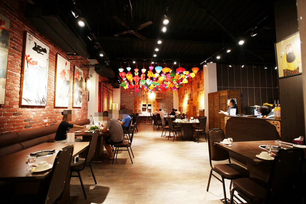 【高雄】川堂紅成都麻辣火鍋專賣店│高CP值預約制麻辣火鍋．桑尼瘦不了