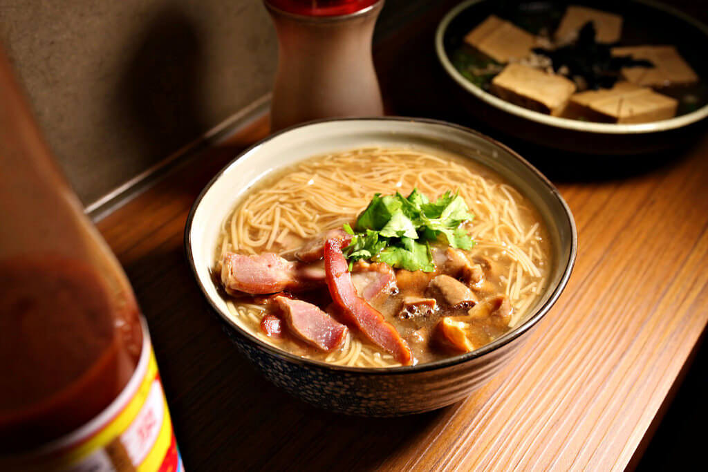 【高雄】參福麵線‧豆腐│暗藏市場叉燒麵線糊.桑尼瘦不了 【高雄】參福麵線‧豆腐│暗藏市場叉燒麵線糊.桑尼瘦不了