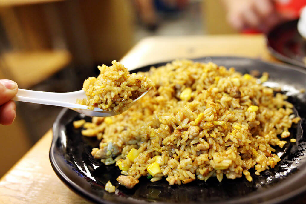 【高雄】咱兜灶腳│戒不了的咖哩鮪魚蛋炒飯．桑尼瘦不了