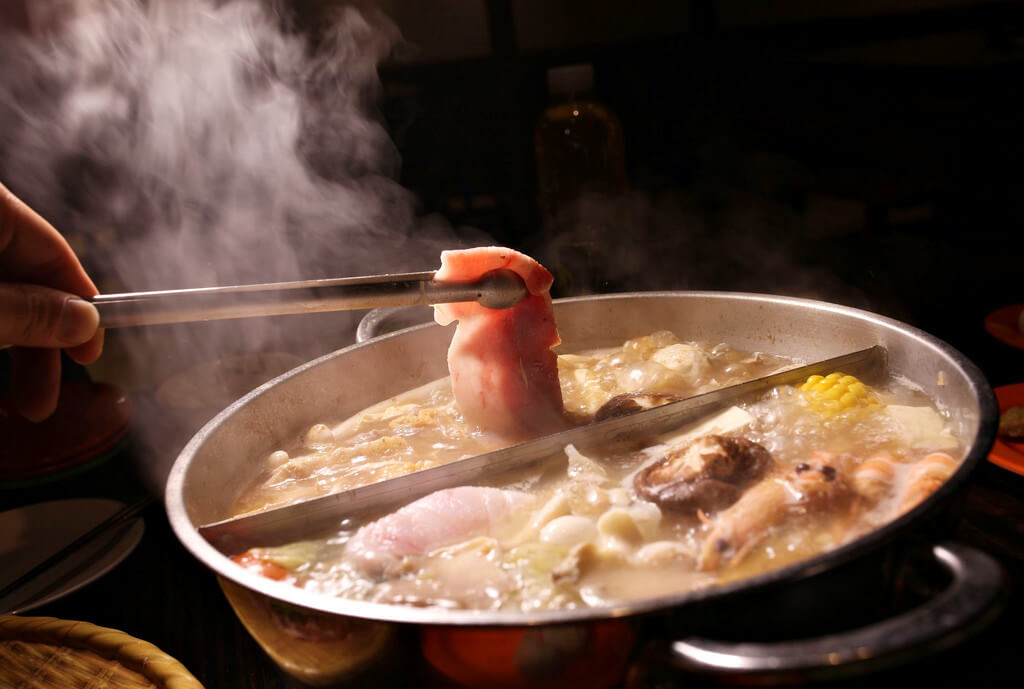 【高雄】賽門汕頭火鍋│聞香下馬、大口吃肉．桑尼瘦不了