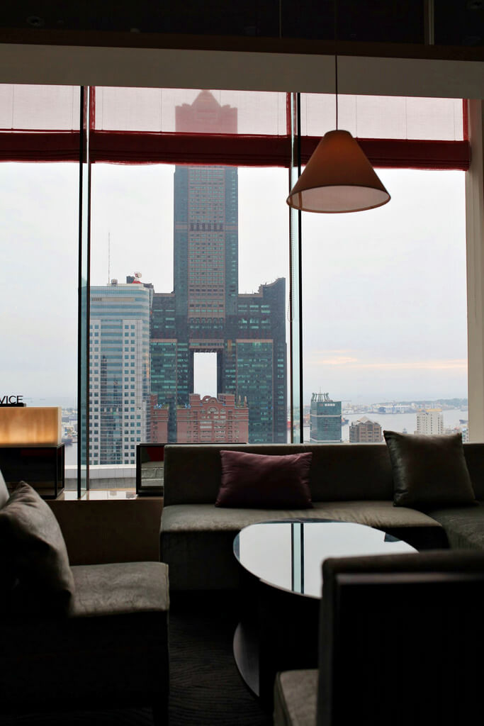 【高雄】The Roof│肋眼牛排佐落日餘暉│國泰和逸HOTEL COZZI.桑尼瘦不了 【高雄】The Roof│肋眼牛排佐落日餘暉│國泰和逸HOTEL COZZI.桑尼瘦不了