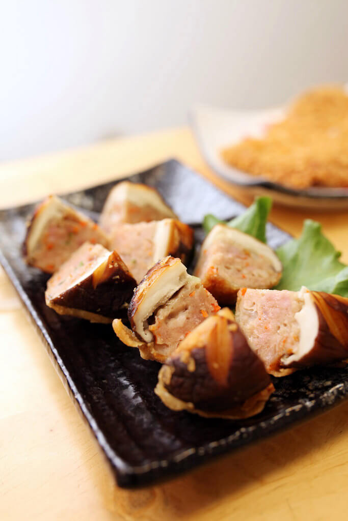 【高雄】小澤丼咖哩烏龍麵│鄰家大媽系日本料理│高CP值鮭魚頭味噌湯.桑尼瘦不了 【高雄】小澤丼咖哩烏龍麵│鄰家大媽系日本料理│高CP值鮭魚頭味噌湯.桑尼瘦不了