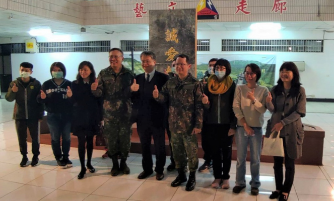 陸軍裝甲542旅湖口教學點 明新科大校長劉國偉輔訪在營專班學員-外語人力