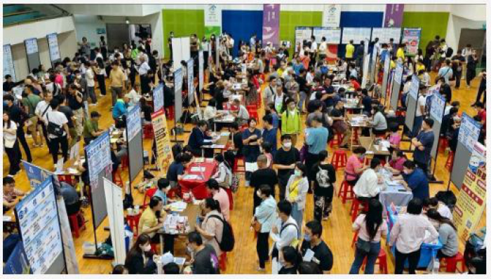 [高雄週末徵才開戰50企業釋1800職缺鴻海全聯王品到場]