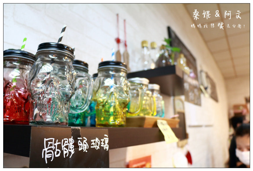 【台南東區】T&F 手作吐司，黃澄澄牽絲的起司，搭配著吐司真好吃!多款造型杯讓你一次蒐集完!