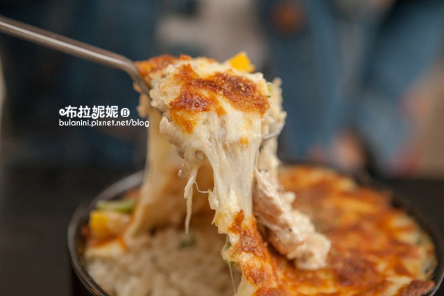 【台中大里美食】吃飯氣氛超重要!來這裡就對了@猴子披薩 【台中大里美食】吃飯氣氛超重要!來這裡就對了@猴子披薩