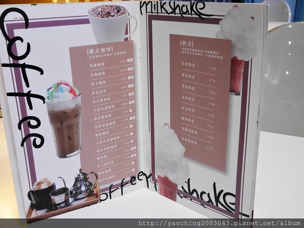 台中東區 咖啡鑽，知名鬆餅專賣店推出耶誕817套餐