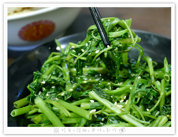 [台南食記] 九州麵屋深夜食堂~賣到凌晨兩點！自製麵條與天然湯頭！奶油玉米拉麵&辣味噌拉麵‧叉燒肉片群起圍攻！
