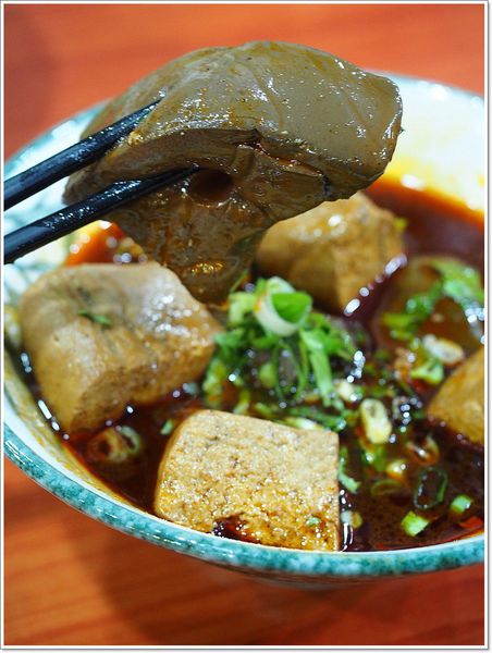 【食】【桃園】膳知坊 - 麵進了酸白菜鍋的時候 【食】【桃園】膳知坊 - 麵進了酸白菜鍋的時候