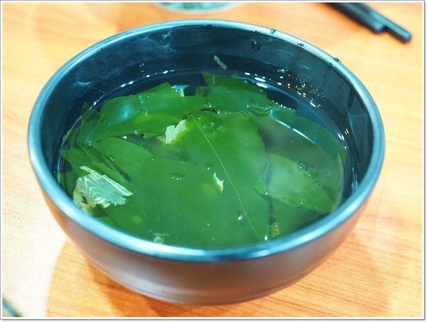 【食】【桃園】膳知坊 - 麵進了酸白菜鍋的時候 【食】【桃園】膳知坊 - 麵進了酸白菜鍋的時候