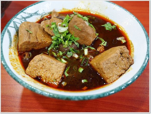 【食】【桃園】膳知坊 - 麵進了酸白菜鍋的時候 【食】【桃園】膳知坊 - 麵進了酸白菜鍋的時候