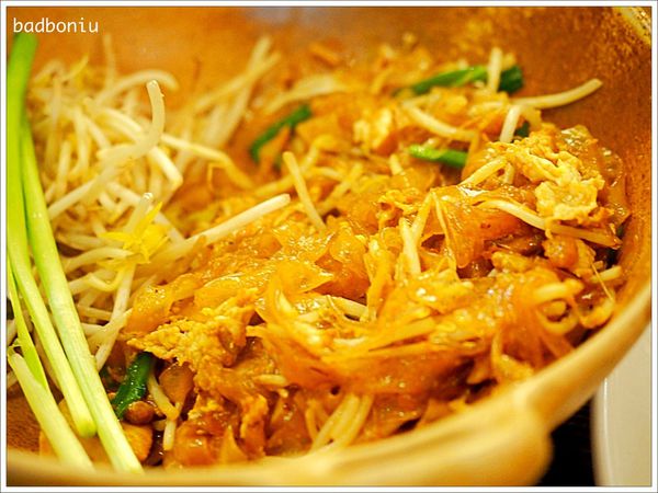 【食】【台中】Thai J泰式料理餐廳．在被優雅綠意包圍的秘密花園中吃正宗清邁風泰國菜