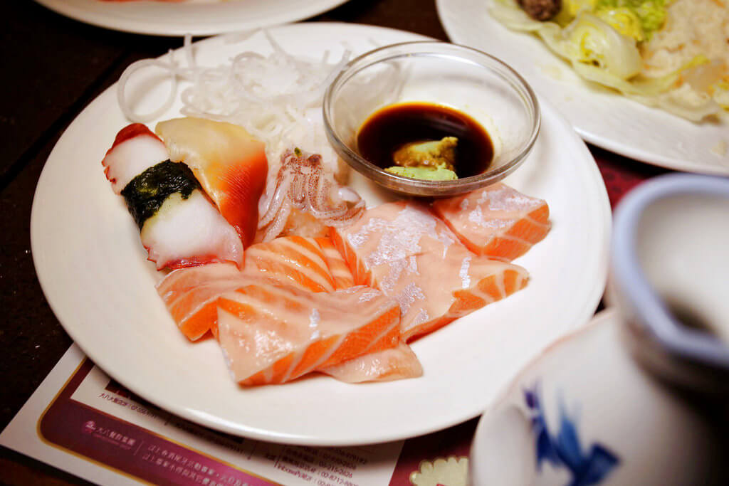 【高雄】大八TOP自助餐│環遊世界一大圈.桑尼瘦不了 【高雄】大八TOP自助餐│環遊世界一大圈.桑尼瘦不了